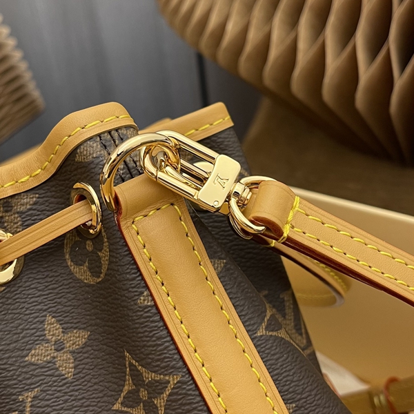 ルイヴィトンバッグ角部分ディテール